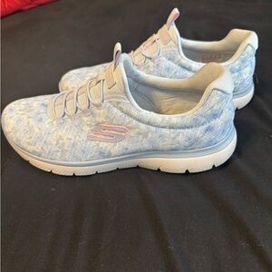 Skechers Memory Foam Slip-On Sneakers Blue Multicolor Women’s Size 8